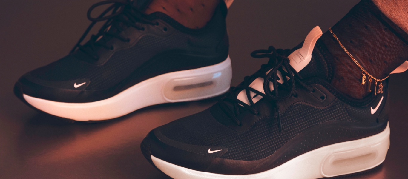 Kuvassa Nike Air Max Dia