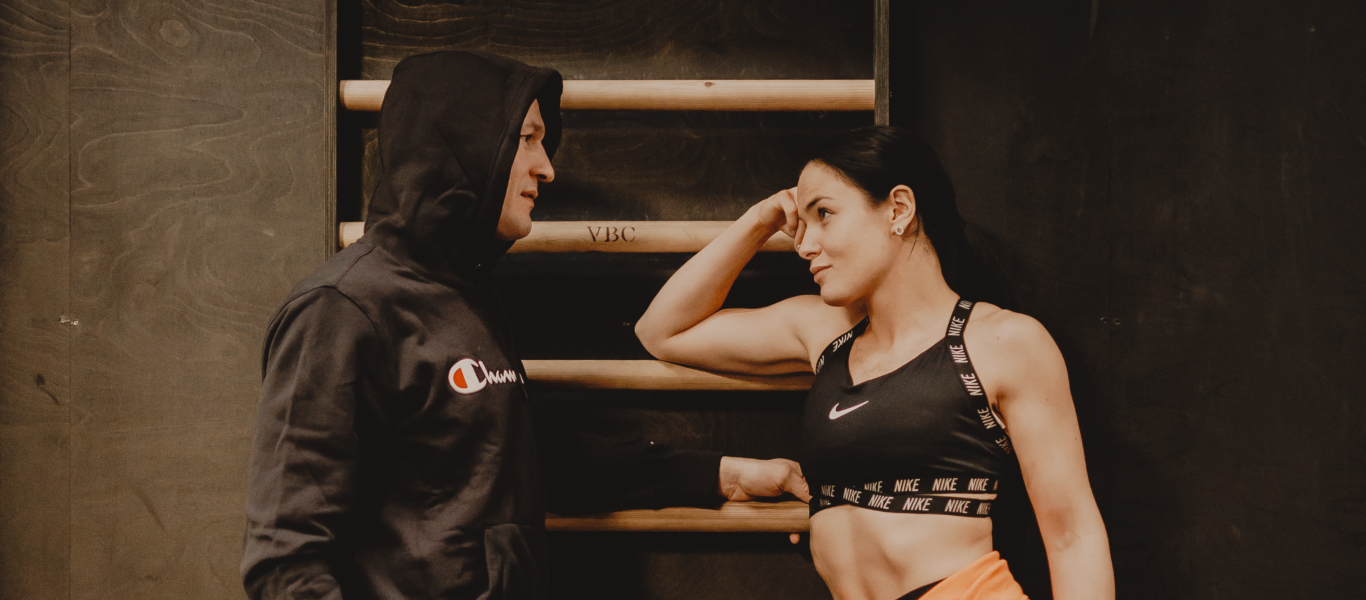 Amin asikainen ja nadia Ammouri päällään Champion ja Nike vaatteita